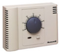Контроллер управления температурой в помещении для охлаждающих потолков с защитой от конденсации, для помещений с охлаждающими потолками и радиаторным